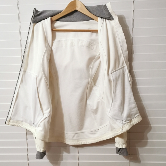 Lululemon Feelin’ Frosty Softshell Jacket - Picture 8 of 13